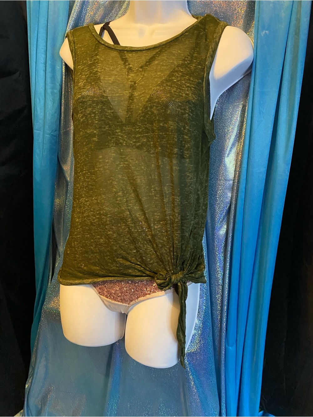 Derek Heart Olive Green Tie-Front Sleeveless Top, Size XL Junior’s